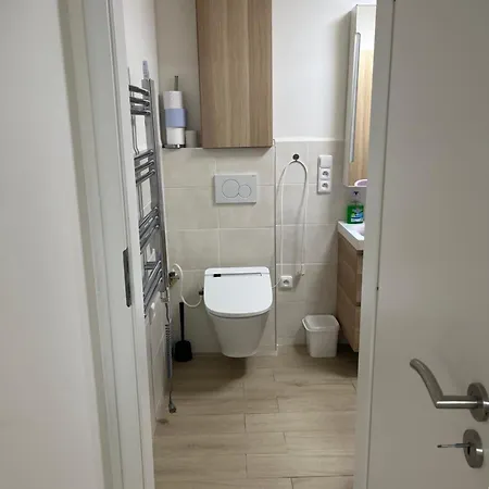 Relax Na Brehu Sazavy A Na Dosah Prahy Čerčany